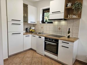 23777513-Ferienwohnung-4-Malinska-300x225-3