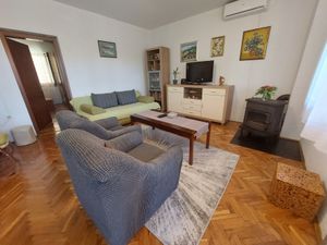 23371077-Ferienwohnung-4-Malinska-300x225-2