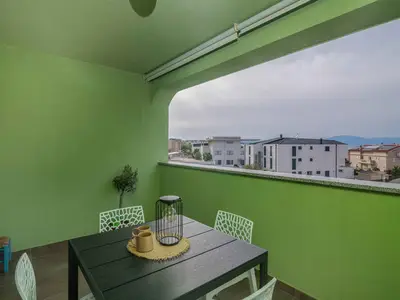 Ferienwohnung für 4 Personen (65 m²) in Malinska 1/10