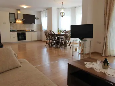 Ferienwohnung für 4 Personen (100 m²) in Malinska 1/10