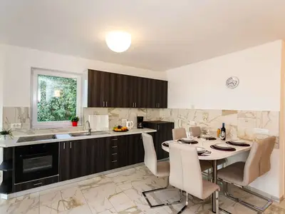 Ferienwohnung für 7 Personen (92 m²) in Malinska 8/10