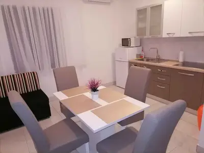Ferienwohnung für 4 Personen (40 m²) in Malinska 8/10