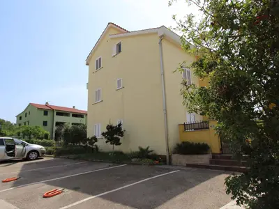 Ferienwohnung für 5 Personen (67 m²) in Malinska 1/10