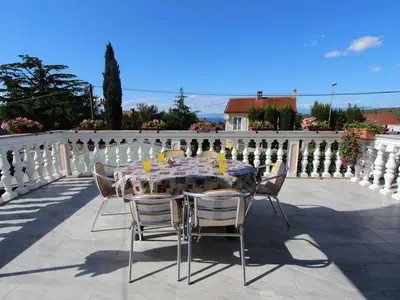 Ferienwohnung für 5 Personen (64 m²) in Malinska 1/10