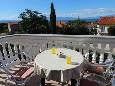 Ferienwohnung für 5 Personen (64 m²) in Malinska 1/10