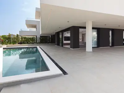 pool