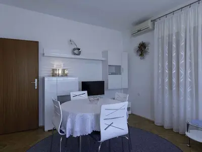 Ferienwohnung für 3 Personen (50 m²) in Malinska 7/10