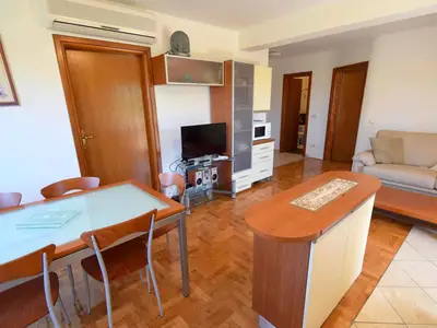 Ferienwohnung für 4 Personen (60 m²) in Malinska 8/10