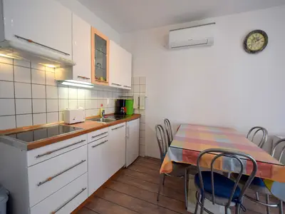 Ferienwohnung für 5 Personen (65 m²) in Malinska 8/10