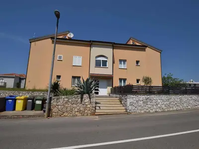 Ferienwohnung für 4 Personen (60 m²) in Malinska 1/10