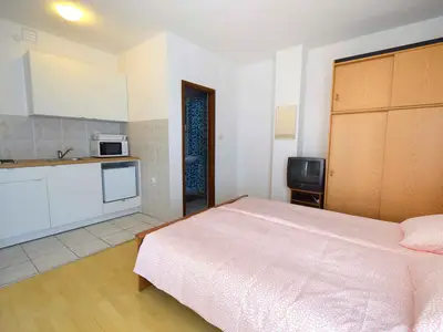 Ferienwohnung für 2 Personen (25 m²) in Malinska 6/10