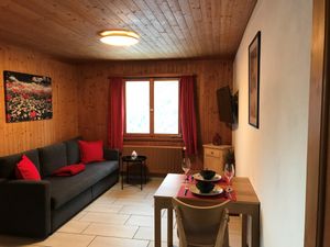 23517114-Ferienwohnung-4-Malix-300x225-2