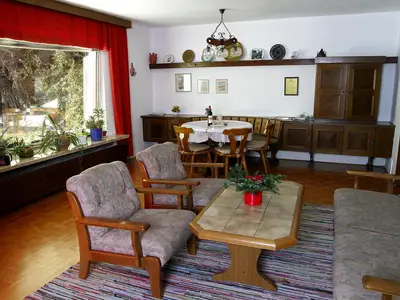 Wohnzimmer App. 4