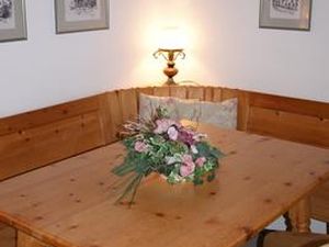 23393625-Ferienwohnung-4-Maloja-300x225-4