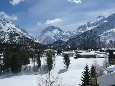 Balkonaussicht auf Muretto-Pass, Piz Salecina
