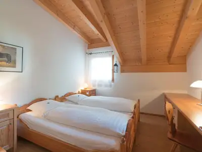 Schlafzimmer 1 mit zwei Betten