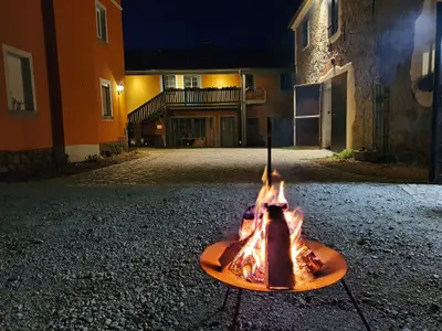 Feuerschale im Innenhof