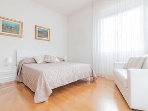 23916879-Ferienwohnung-4-Mandello Del Lario-300x225-4