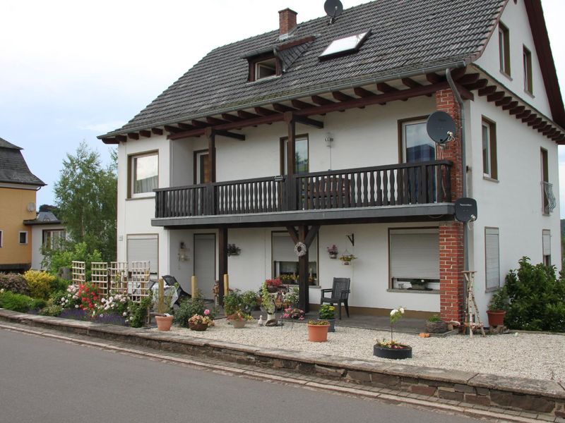 22421573-Ferienwohnung-4-Manderscheid-800x600-0