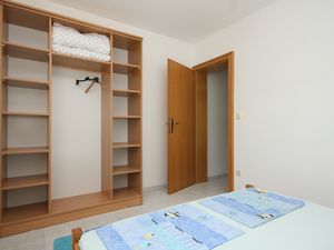 18321580-Ferienwohnung-5-Mandre-300x225-5