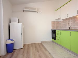 18953609-Ferienwohnung-4-Mandre-300x225-3