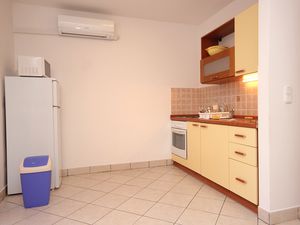 18951617-Ferienwohnung-4-Mandre-300x225-3