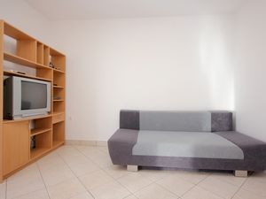 18956633-Ferienwohnung-4-Mandre-300x225-2