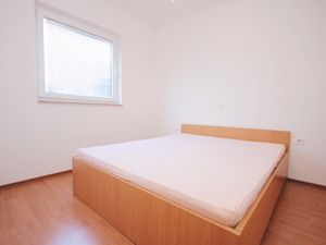 18951617-Ferienwohnung-4-Mandre-300x225-4