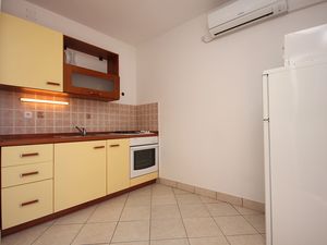 18956633-Ferienwohnung-4-Mandre-300x225-3