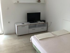 18951613-Ferienwohnung-4-Mandre-300x225-1