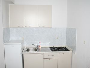 19129520-Ferienwohnung-4-Mandre-300x225-2