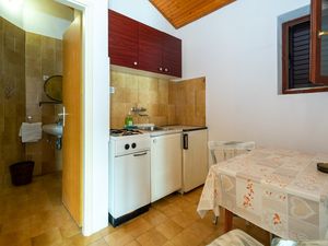 19127052-Ferienwohnung-2-Mandre-300x225-1