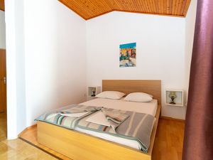 19126032-Ferienwohnung-2-Mandre-300x225-5