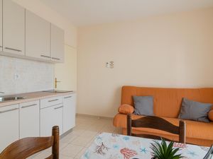 23096105-Ferienwohnung-4-Mandre-300x225-2