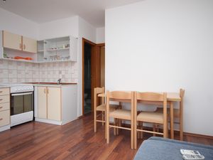 23929364-Ferienwohnung-4-Mandre-300x225-2