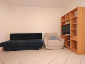 23930717-Ferienwohnung-4-Mandre-300x225-2