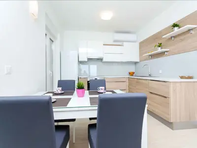 Ferienwohnung für 4 Personen (72 m²) in Mandre 8/10