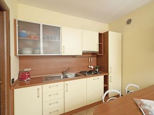 23989860-Ferienwohnung-4-Manerba Del Garda-300x225-2