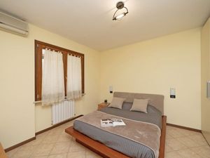 23989860-Ferienwohnung-4-Manerba Del Garda-300x225-5