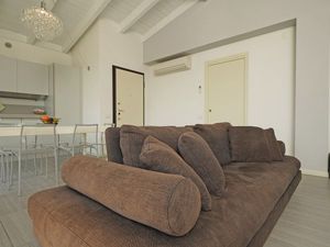 24028742-Ferienwohnung-4-Manerba Del Garda-300x225-1