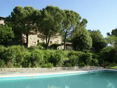 PoolOfHouse