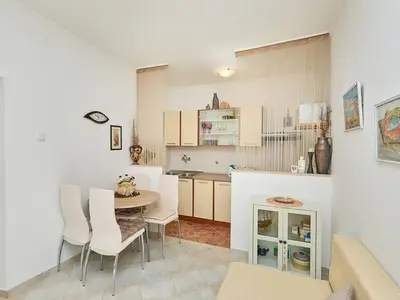 Ferienwohnung für 4 Personen in Maranovici 8/10