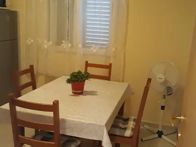 Ferienwohnung für 5 Personen in Maranovici 8/10