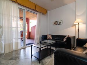 23548479-Ferienwohnung-6-Marbella-300x225-0