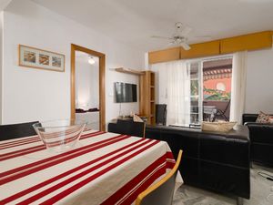 23548479-Ferienwohnung-6-Marbella-300x225-1