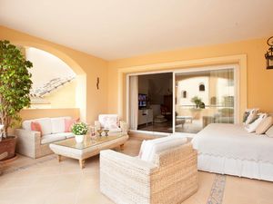 23548906-Ferienwohnung-4-Marbella-300x225-4