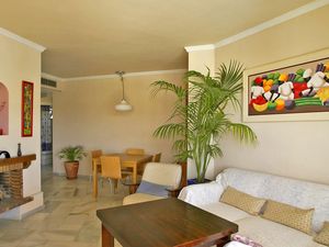 23525702-Ferienwohnung-2-Marbella-300x225-5