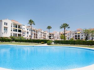 23840389-Ferienwohnung-4-Marbella-300x225-0