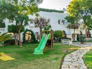 23912354-Ferienwohnung-4-Marbella-300x225-3