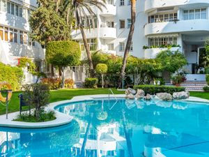 23912354-Ferienwohnung-4-Marbella-300x225-4